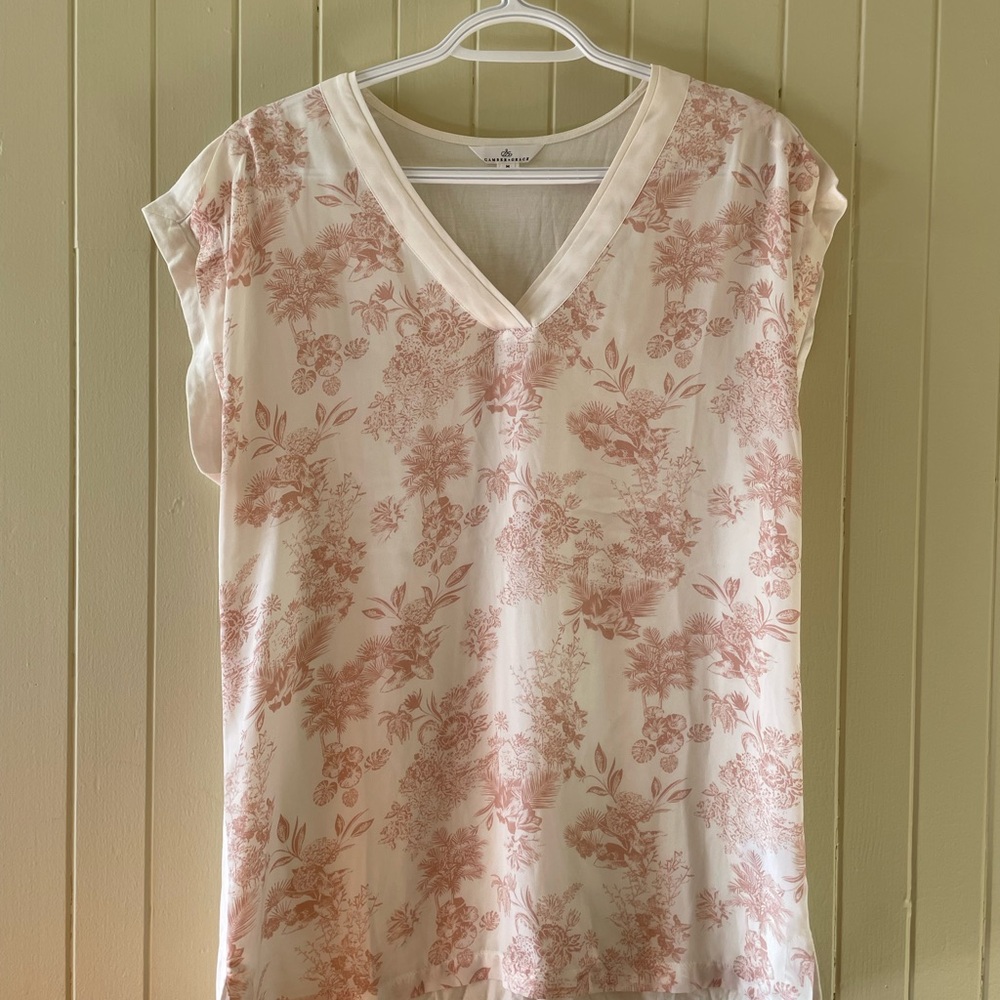 Elegant Floral V-Neck Blouse - Cream and Pink - "toile"